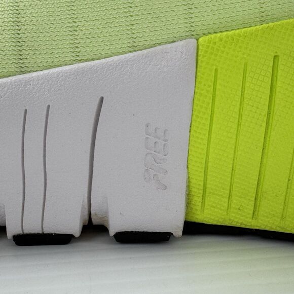 Nike Free Metcon 6 Barely Volt White Black Training Shoes Men’s 11.5 main image 6